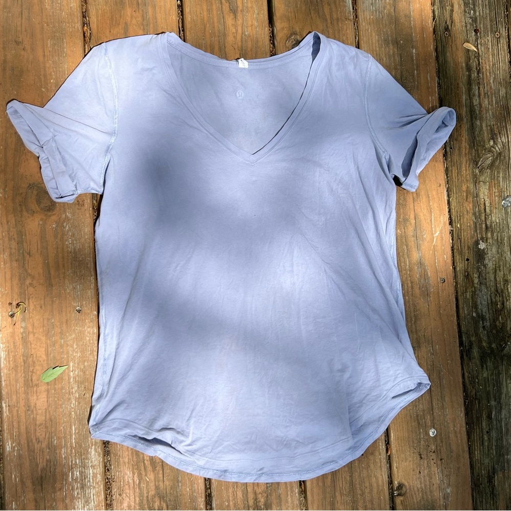 Purple lululemon tee